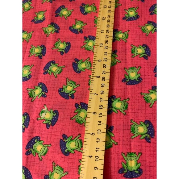 Novelty Frog Print Cotton Fabric 1/2 Yard 44" wide By Dakhurst Textiles Signatur - Picture 3 of 5